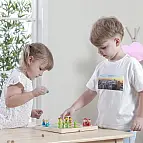 Dřevěné Člověče, nezlob se! v české krabici