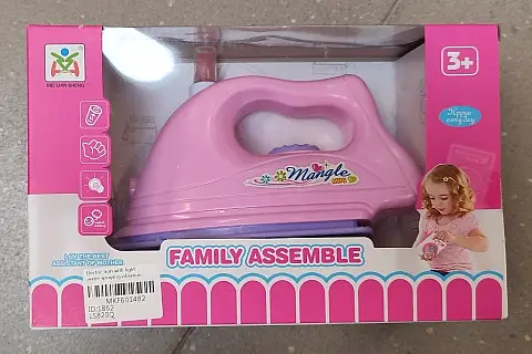 Žehlička na baterie a vodu