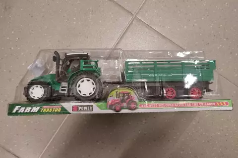 Traktor s vlekem