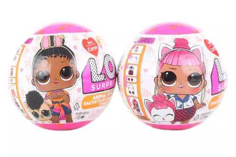 Panenka s náhradními šaty