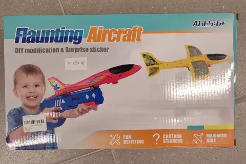 Pistole vystřelující letadla