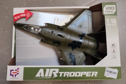 Stíhačka na baterie