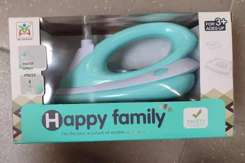 Žehlička na baterie a vodu