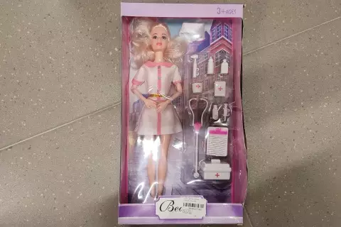 Panenka doktorka kloubové ruce