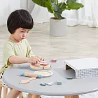 Dřevěná pizza s doplňky