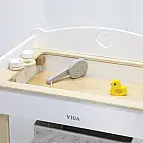 Dřevěný přebalovací pult s vaničkou